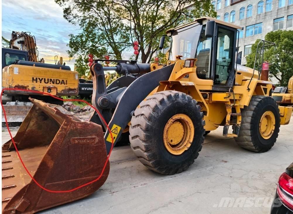 Volvo L 120 ホイールローダー・タイヤショベル