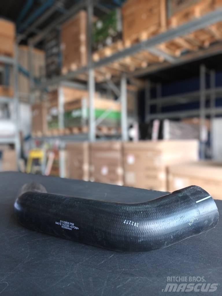 Volvo HOSE 21133830 エンジン