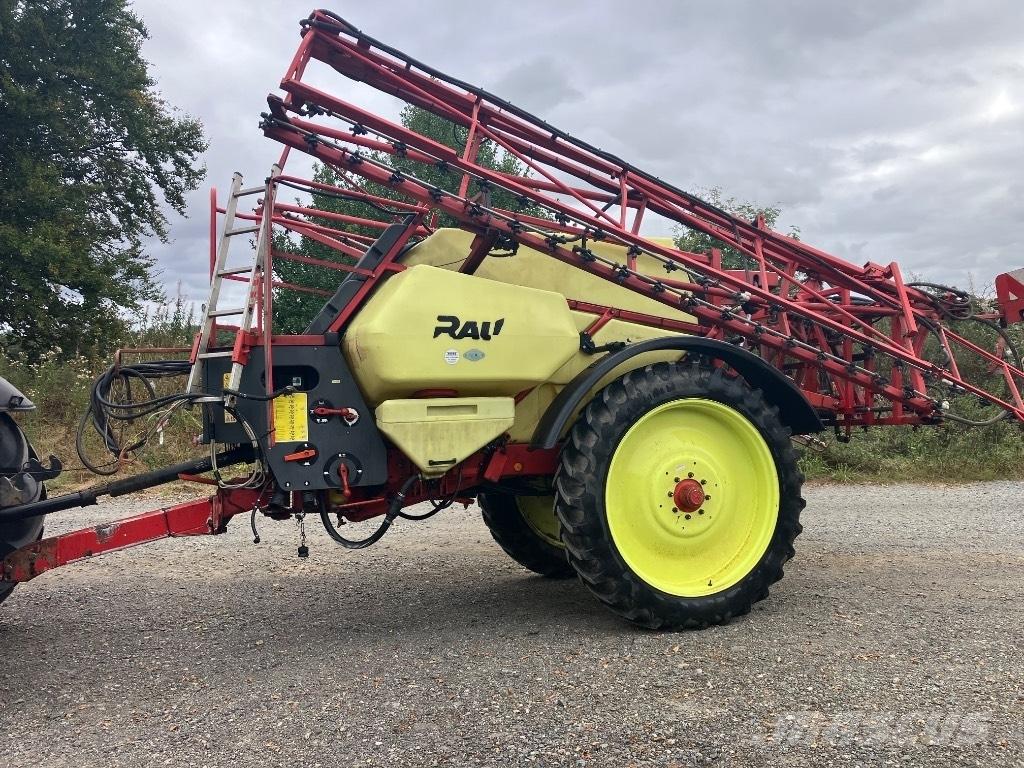 Rau Trailed Sprayer 牽引型スプレイヤー
