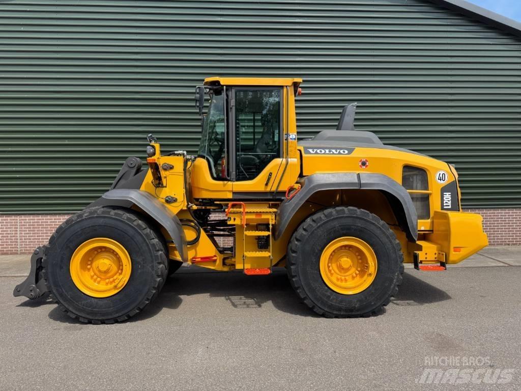Volvo L 120 H ホイールローダー・タイヤショベル