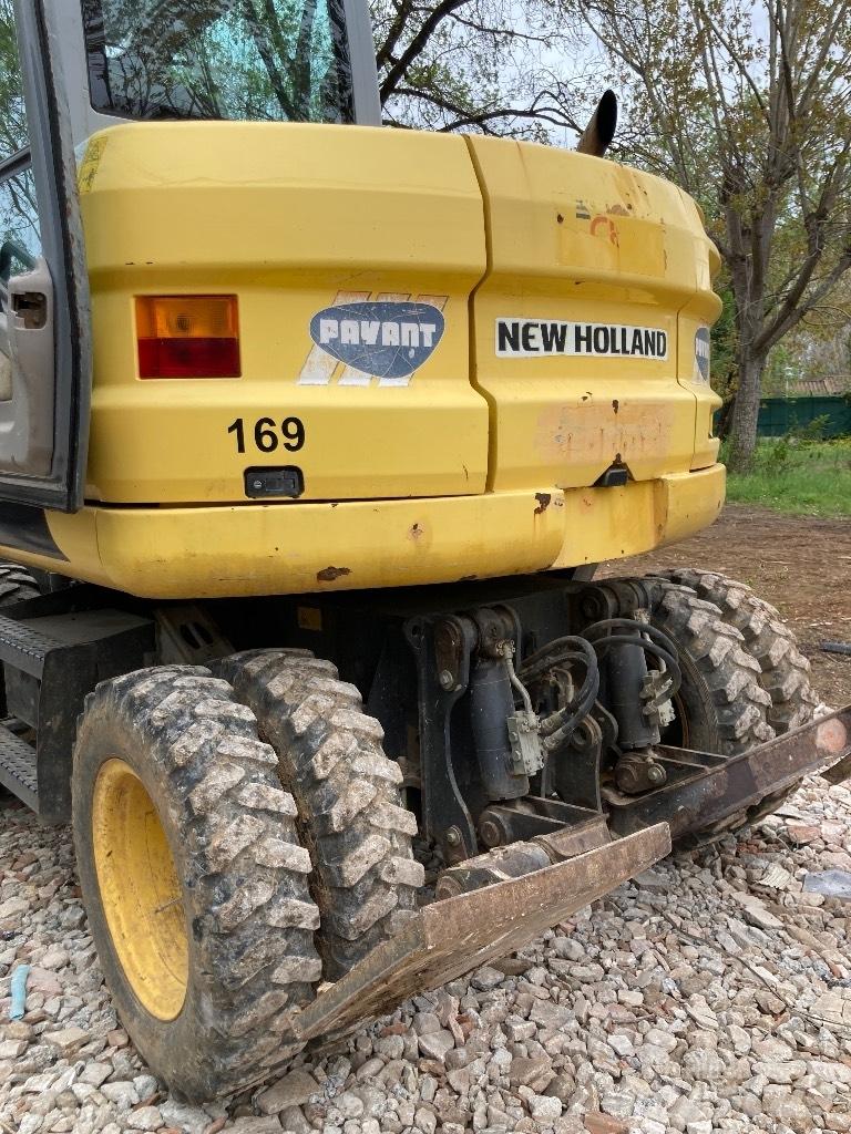 New Holland MH 2.6 ホイール式油圧ショベル（パワーショベル・ユンボ・バックホー）