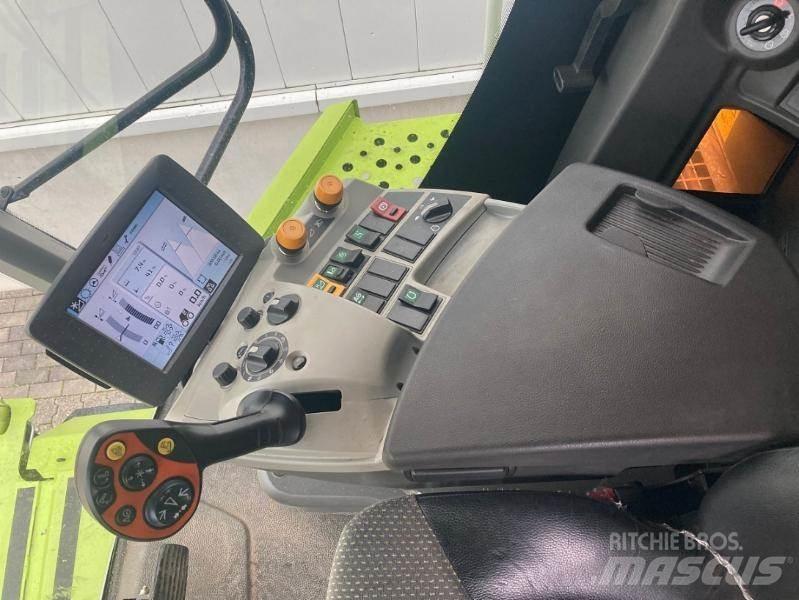 CLAAS LEXION 750 コンバイン