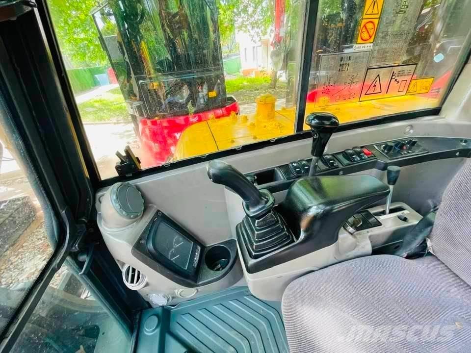 Volvo EX60 DL ミニ油圧ショベル 7t以下（ミニユンボ・ミニディガー）