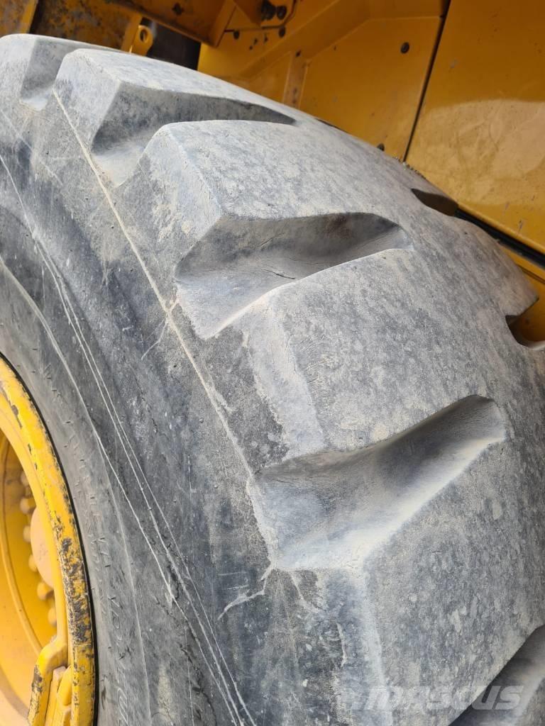 Volvo L 150 H 振動ローラ