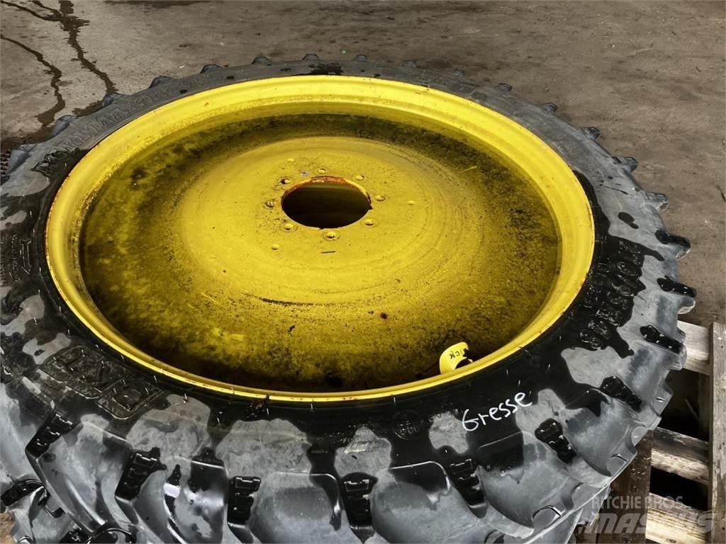 BKT 270/95R48 タイヤ、ホイル、リム
