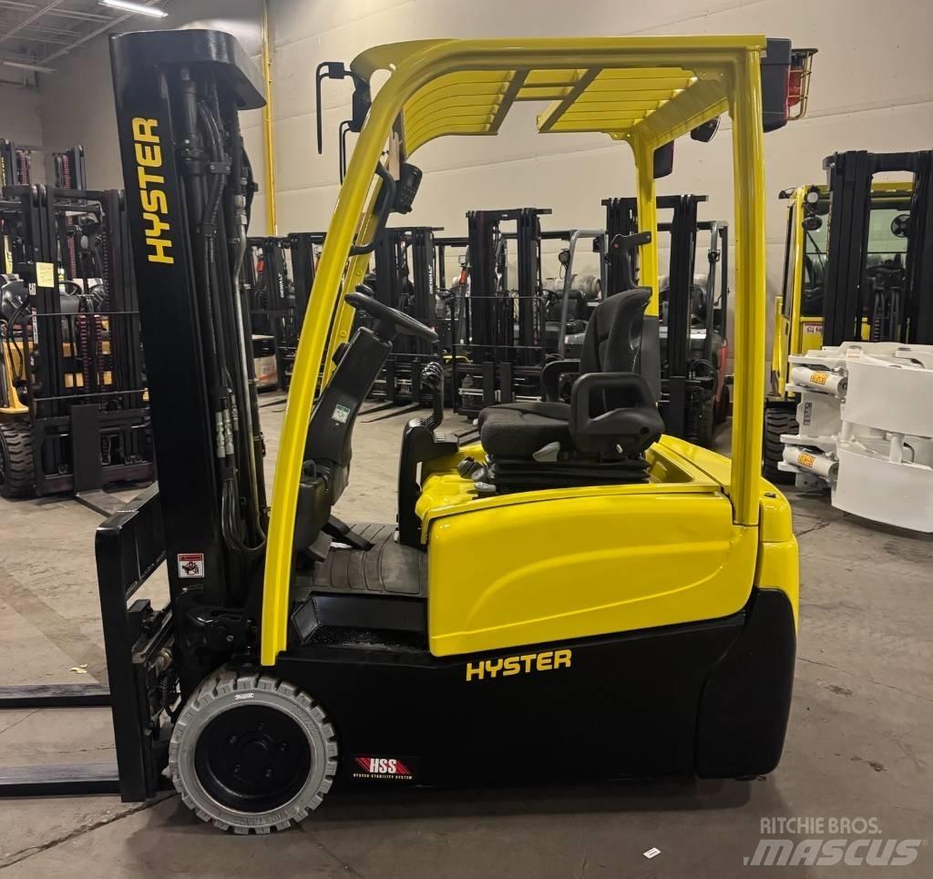 Hyster J 35 XNT バッテリーフォークリフト