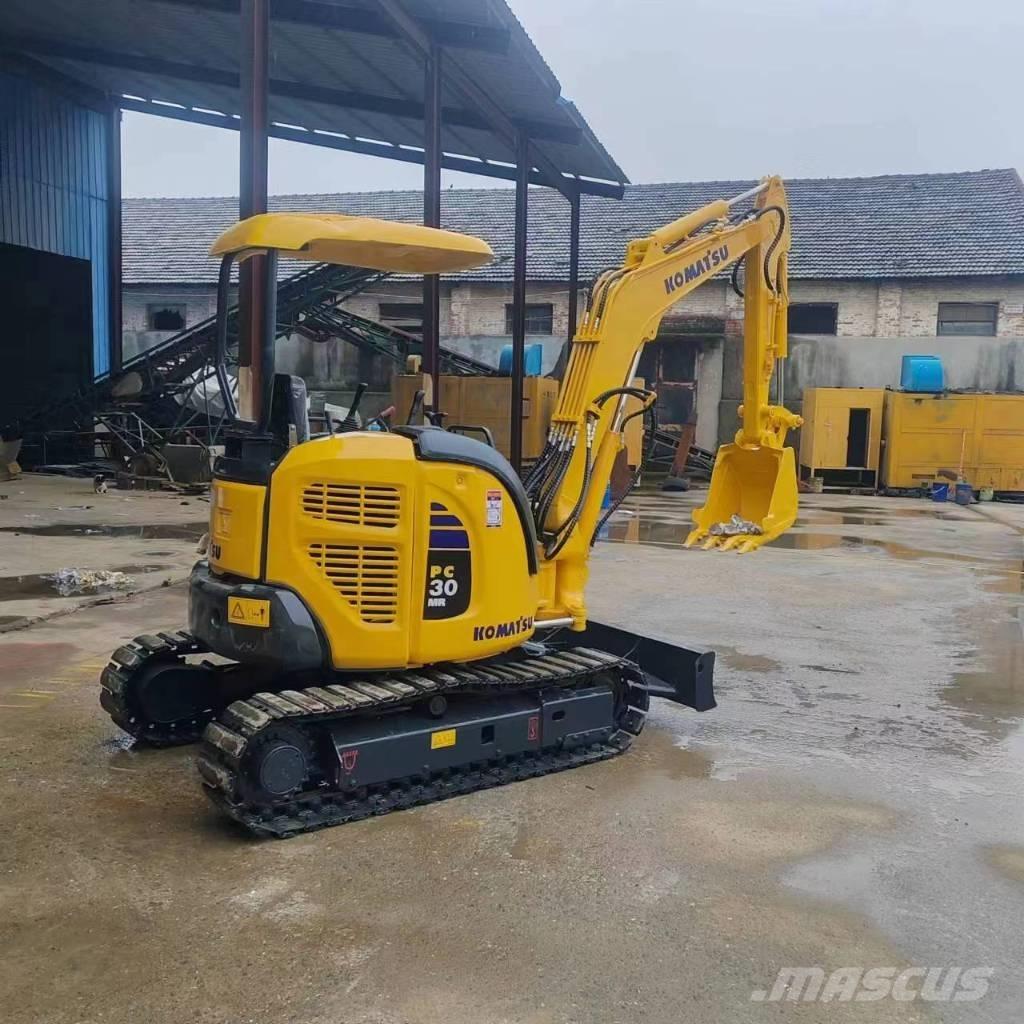 Komatsu PC 30 MR ミニ油圧ショベル 7t以下（ミニユンボ・ミニディガー）