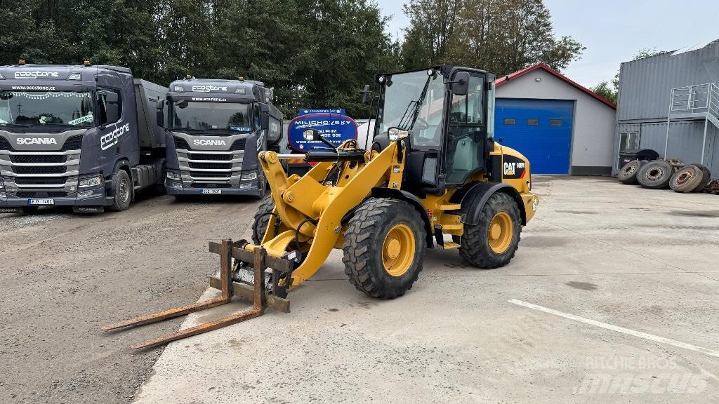 CAT 908 ホイールローダー・タイヤショベル