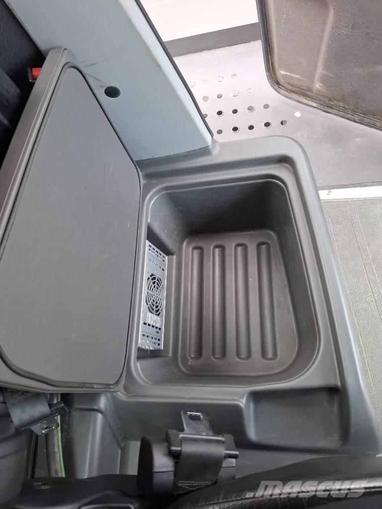 CLAAS Jaguar 950 自走式フォレージハーベスター