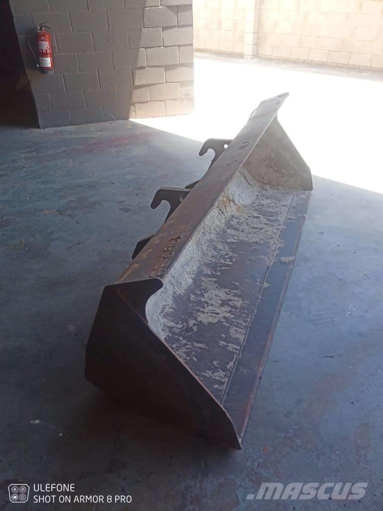 JLG 3513 TURBO テレスコーピックハンドラー