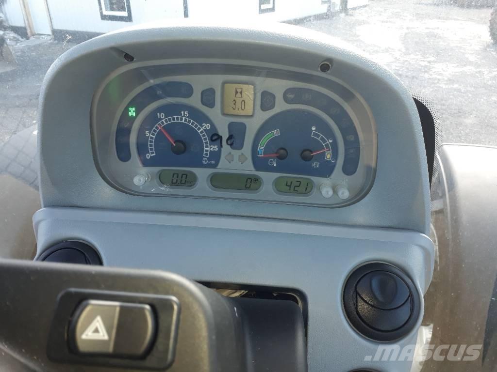 New Holland T 6020 トラクター