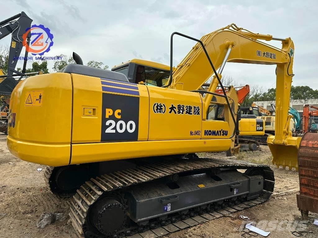 Komatsu PC 200-7 大型油圧ショベル12t以上（パワーショベル・ユンボ）