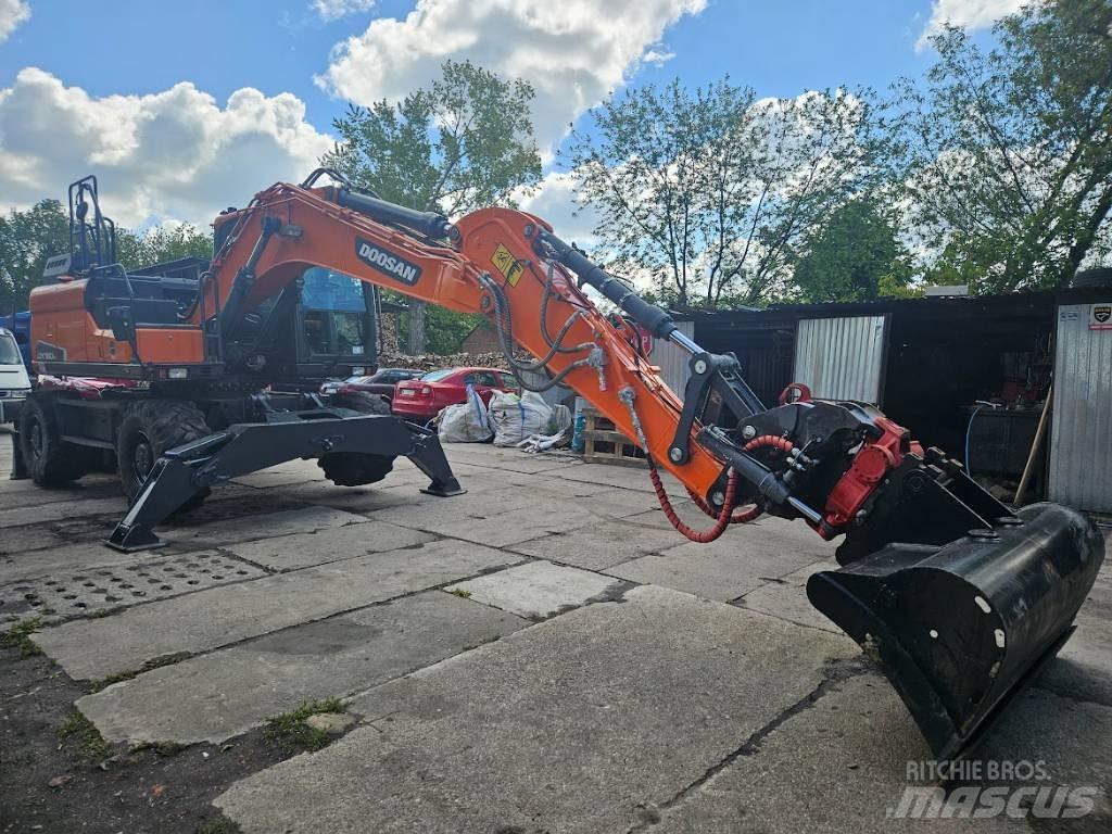 Doosan DX 160 W ホイール式油圧ショベル（パワーショベル・ユンボ・バックホー）