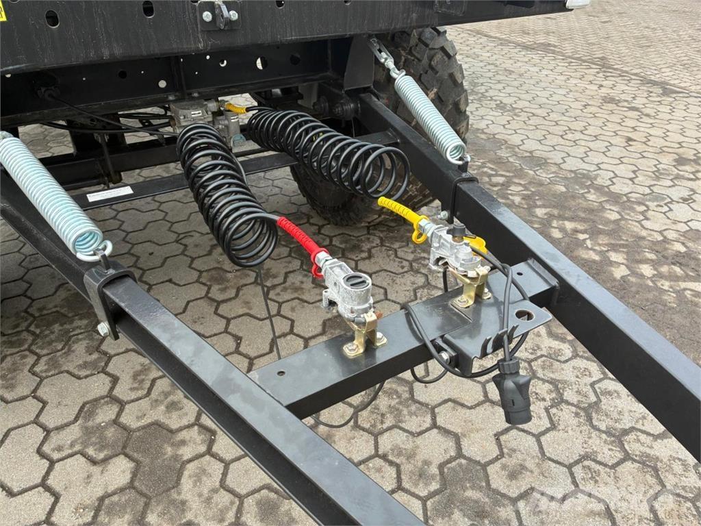 Metaltech PB 16/2 ベールトレーラー