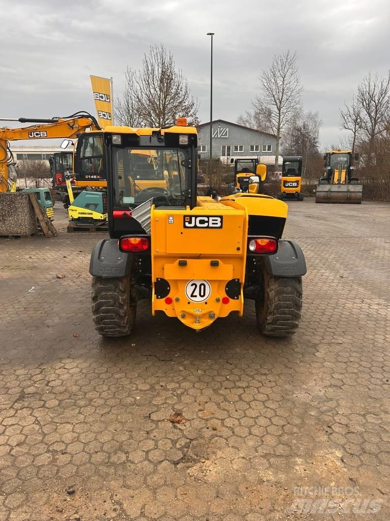 JCB 525-60 Hi-Viz テレスコーピックハンドラー