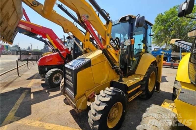 CAT 426F2 TLB バックホーローダー