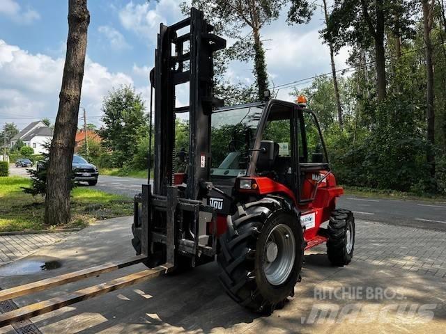 Manitou M 30.4 ラフターテレントラック