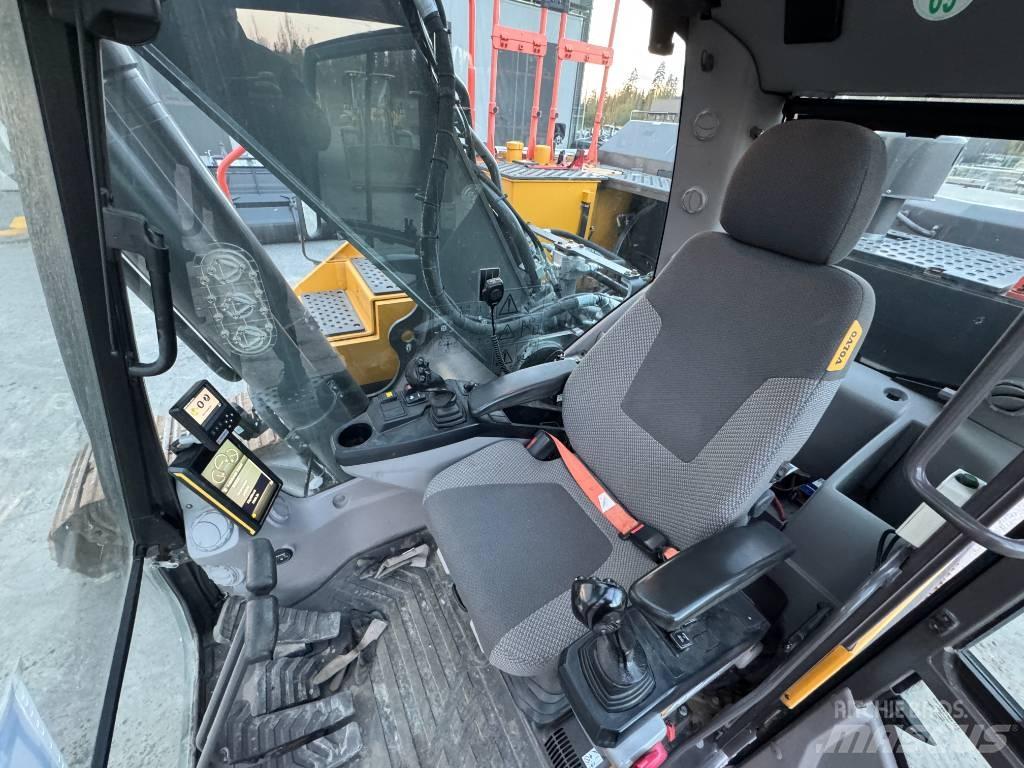 Volvo EC 250 EL 大型油圧ショベル12t以上（パワーショベル・ユンボ）