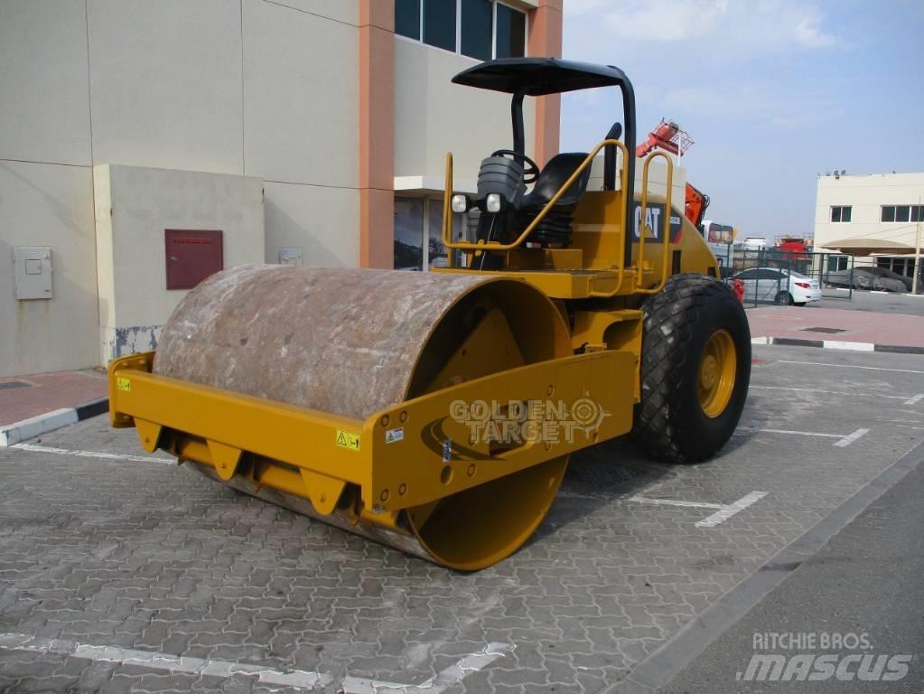 CAT CS 533 E Roller 振動ローラ