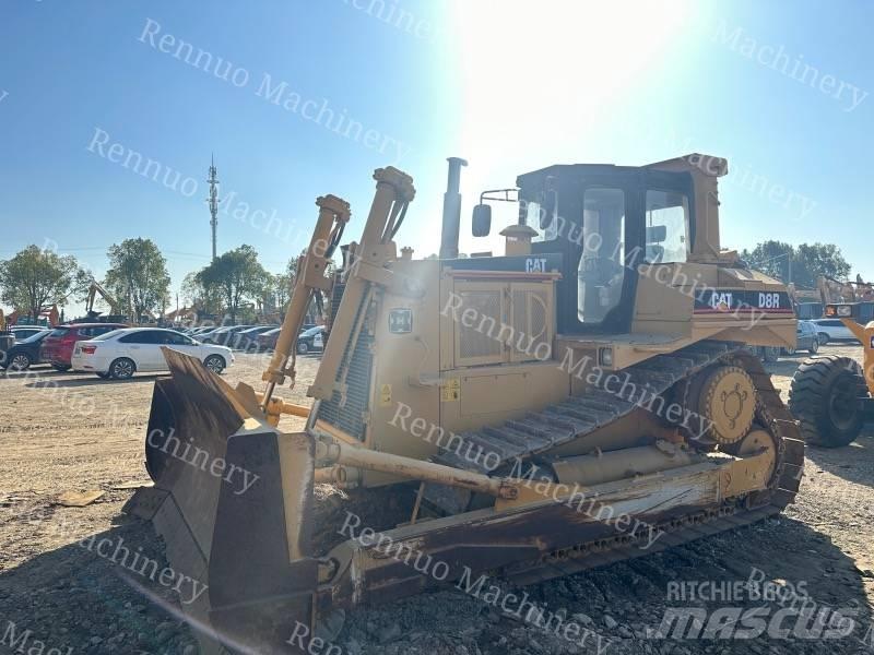 CAT D 8 R ブルドーザー