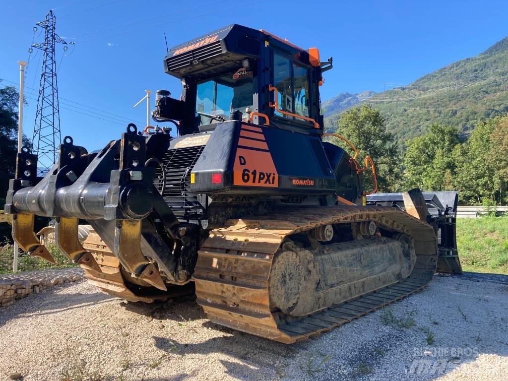 Komatsu D61PXI-24E0 ブルドーザー