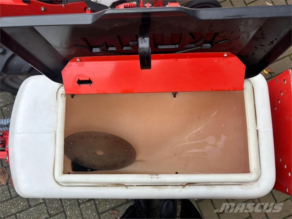 Kuhn Maxima 2 種蒔き機械