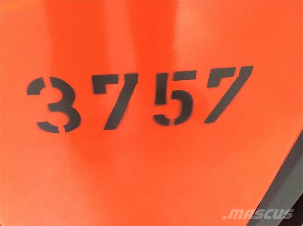 Linde L16 自走式スタッカー