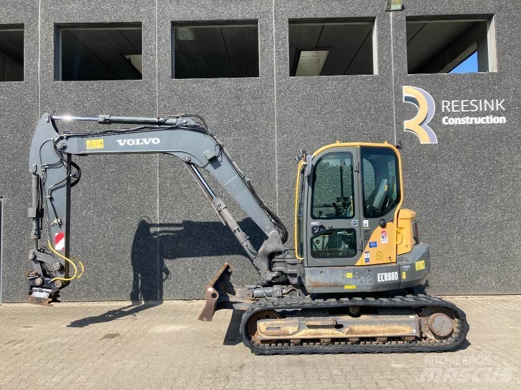 Volvo ECR 88 D 中型油圧ショベル 7ｔ-12ｔ（ユンボ・パワーショベル・バックホー）