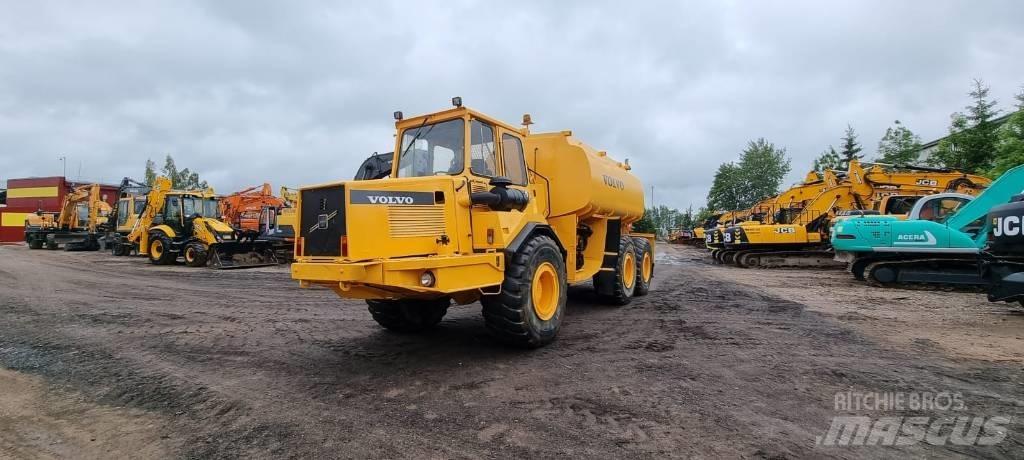 Volvo A 25 C 6x6 アーティキュレート式ダンプトラック
