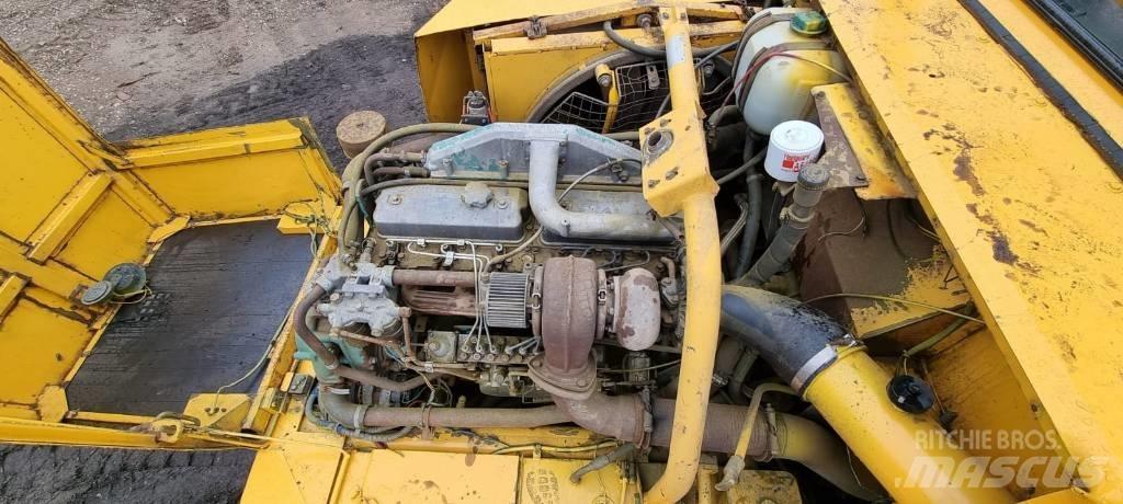 Volvo A 25 C 6x6 アーティキュレート式ダンプトラック