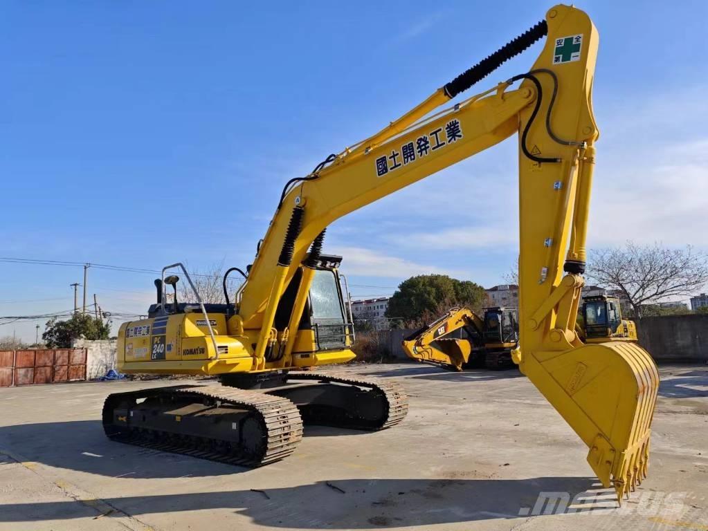 Komatsu PC 240-8 大型油圧ショベル12t以上（パワーショベル・ユンボ）