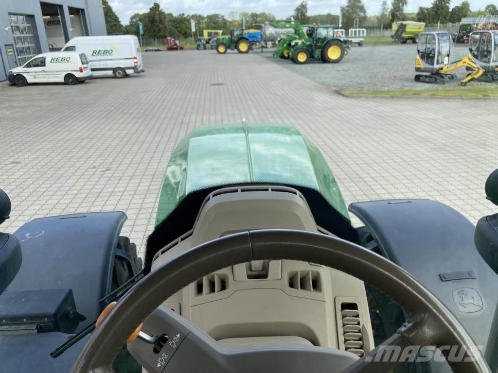 John Deere 6R215 トラクター