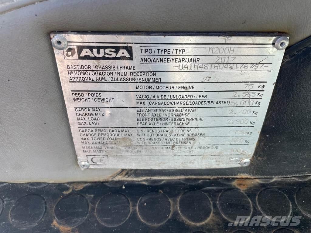 Ausa M200H 4X4 ユーティリティー機械