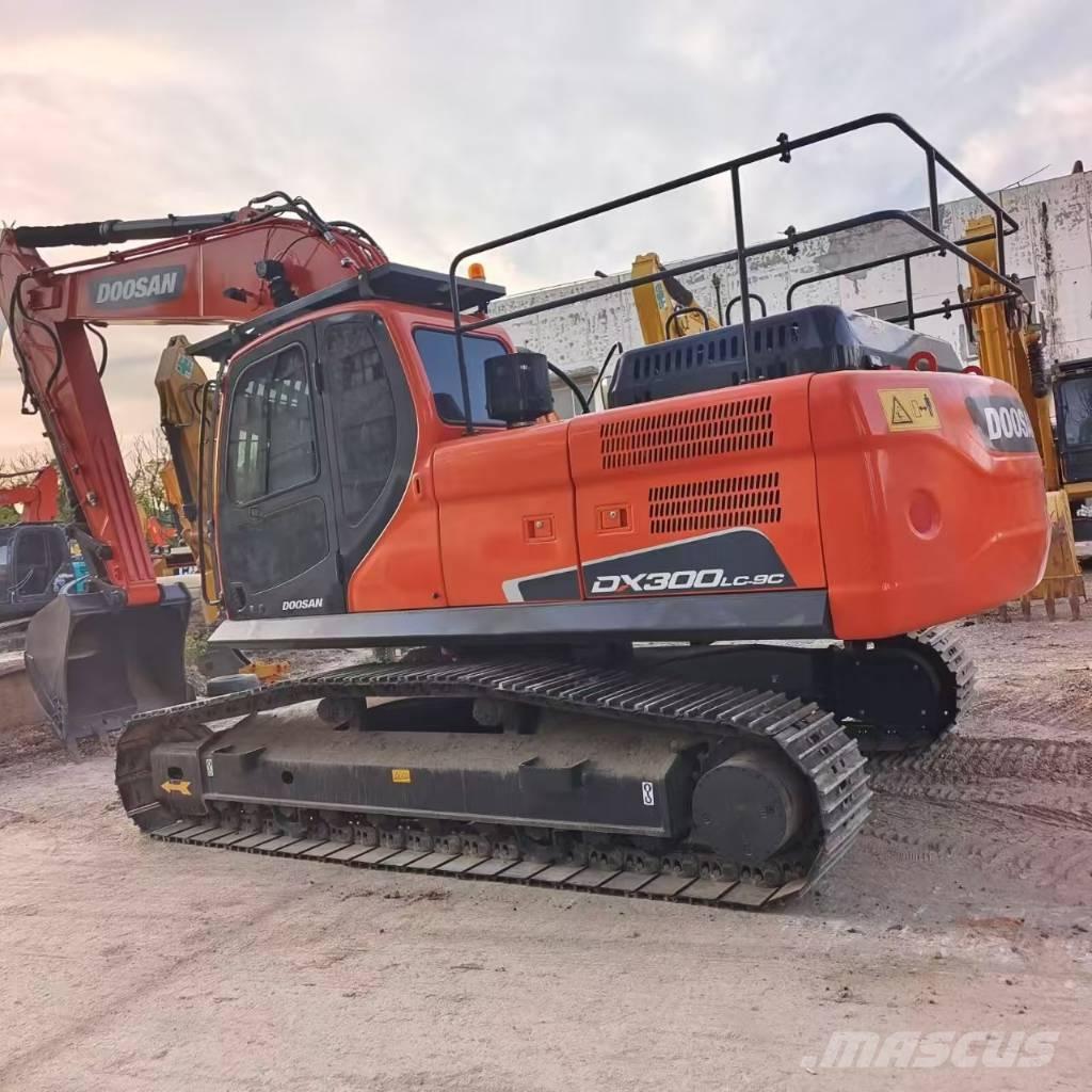 Doosan DX 300 LC-9C 大型油圧ショベル12t以上（パワーショベル・ユンボ）