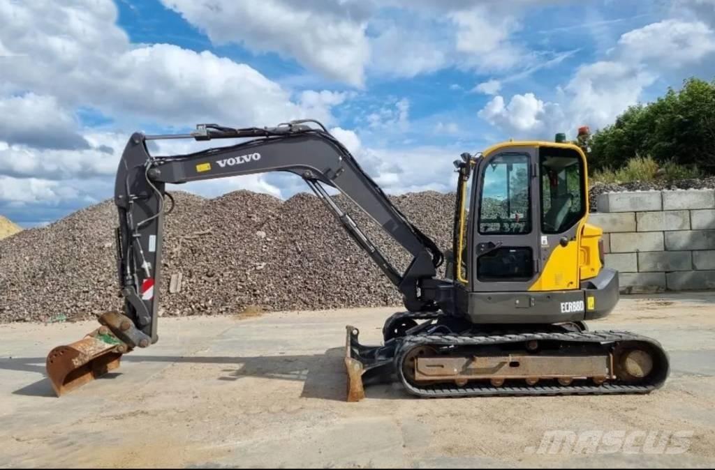 Volvo ECR 88 D 大型油圧ショベル12t以上（パワーショベル・ユンボ）