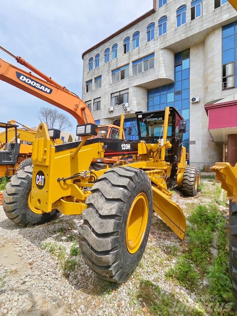 CAT 120 H モーターグレーダー