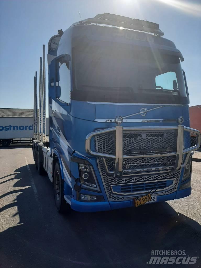 Volvo FH 16 木材トラック