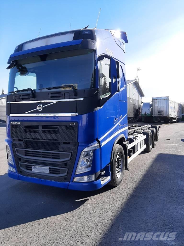 Volvo FH 13 キャブ付きシャーシ