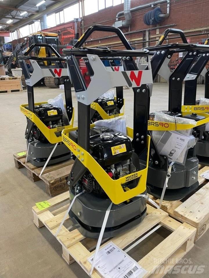 Wacker Neuson BRS 90 プレートコンパクター