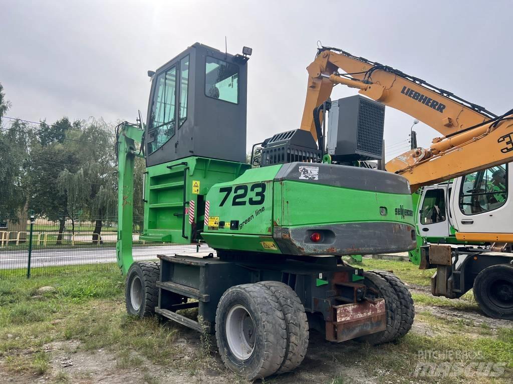 Sennebogen 723 廃棄物／工業産廃処理機