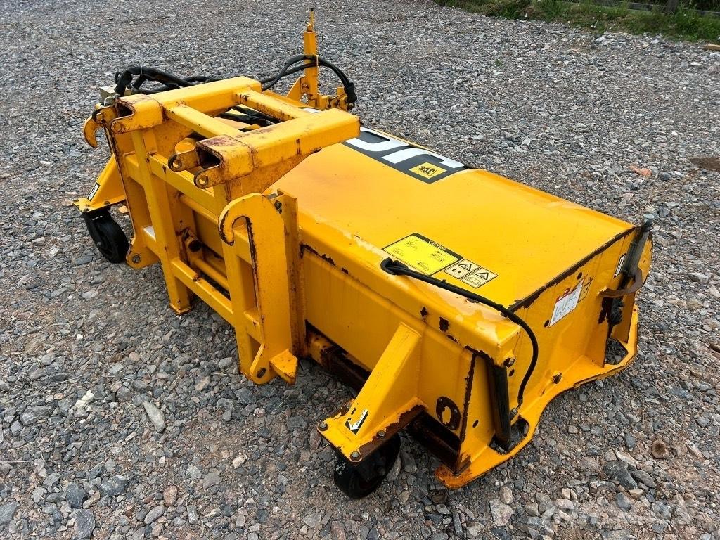 JCB SC 240 ブラシ