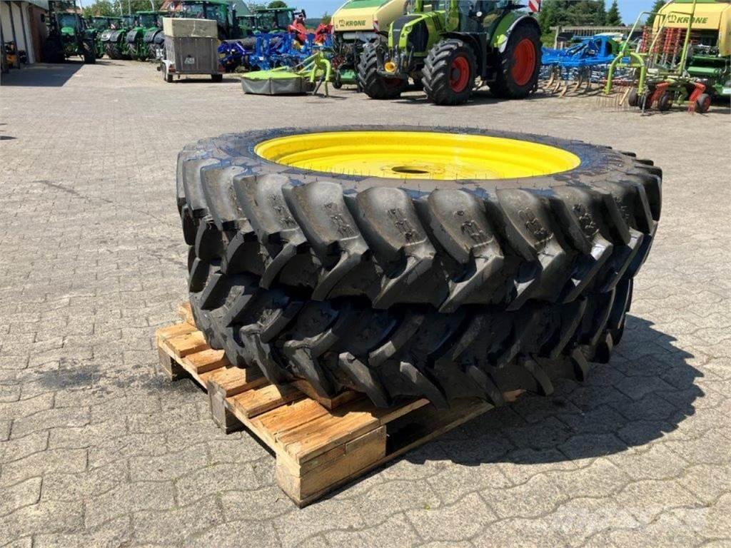 BKT 320/90R42 タイヤ、ホイル、リム