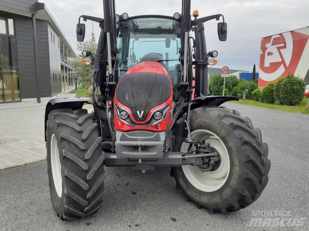 Valtra G 115 Active トラクター