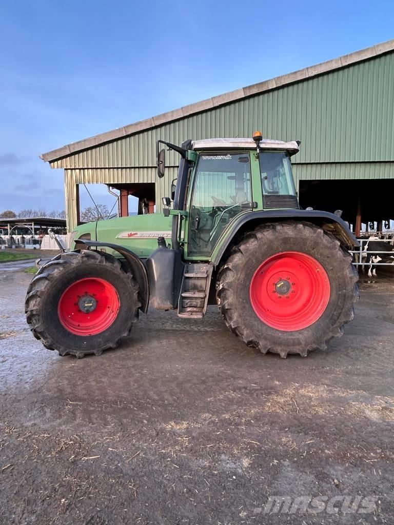 Fendt 716 Vario Com1 トラクター