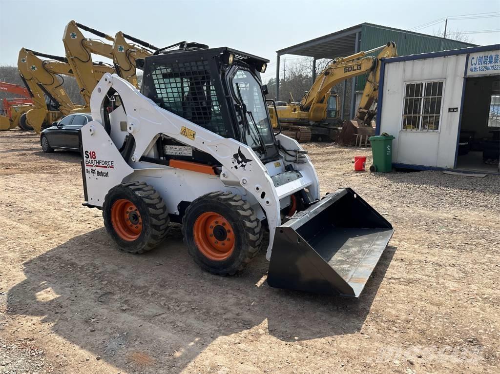 Bobcat S 18 スキッドステアローダー