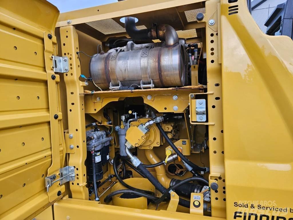 CAT 320 大型油圧ショベル12t以上（パワーショベル・ユンボ）