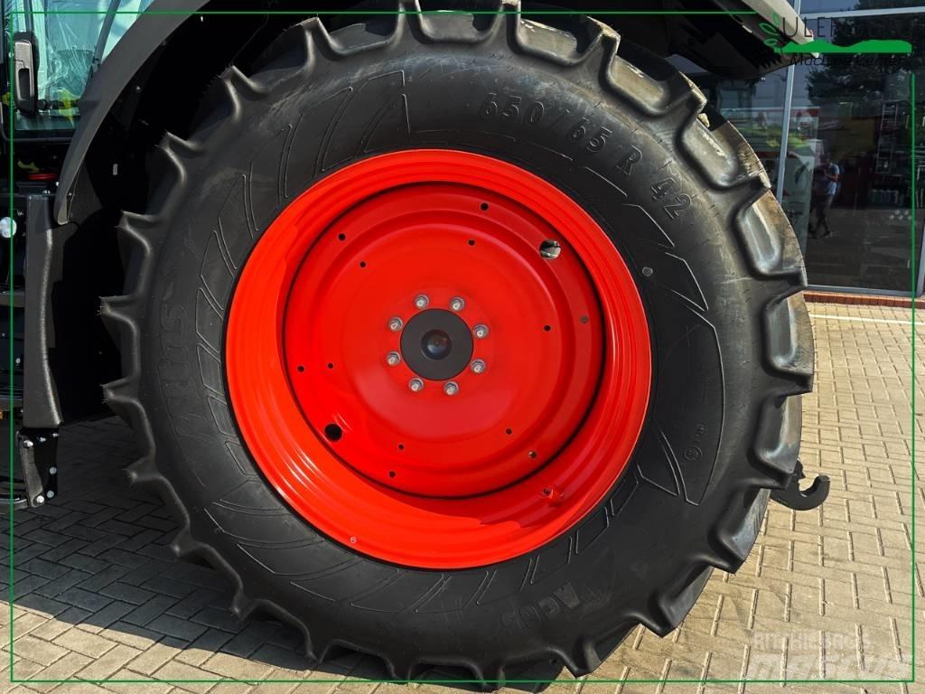 CLAAS AXION 810 HEXA トラクター