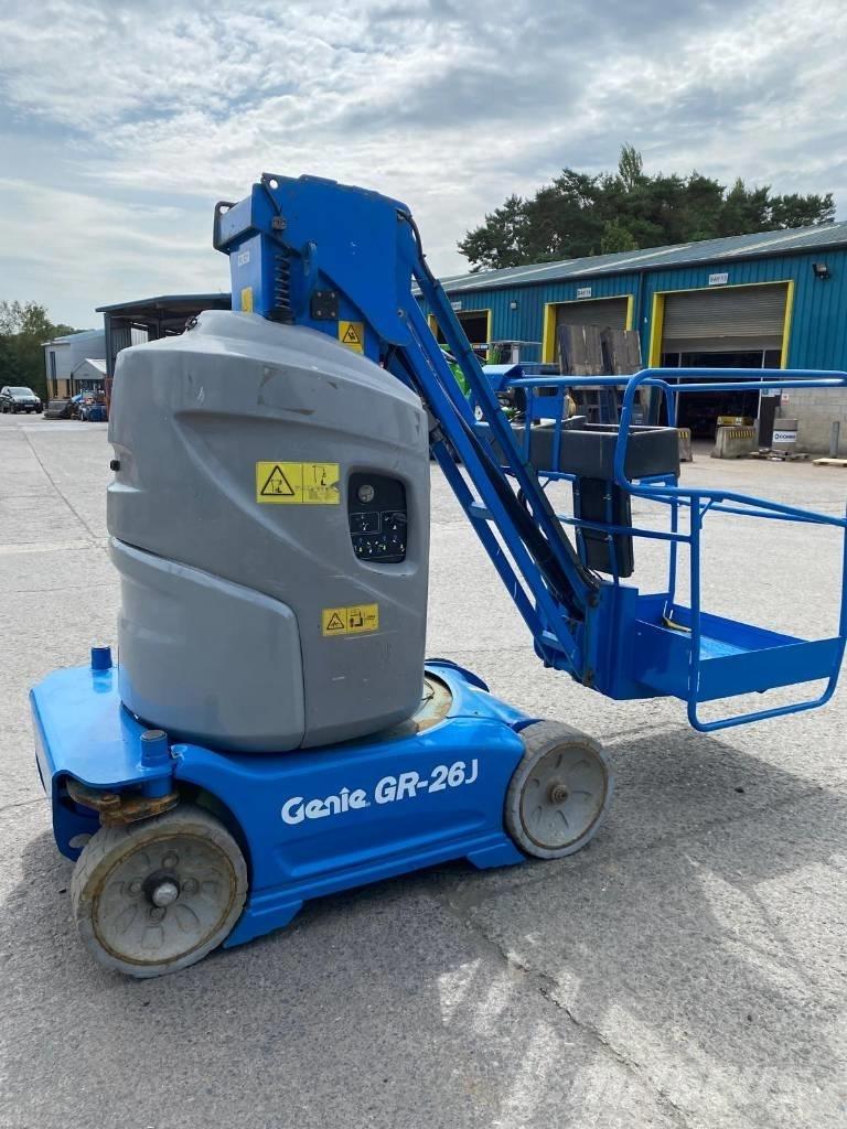 Genie GR 26 J 垂直昇降型リフト