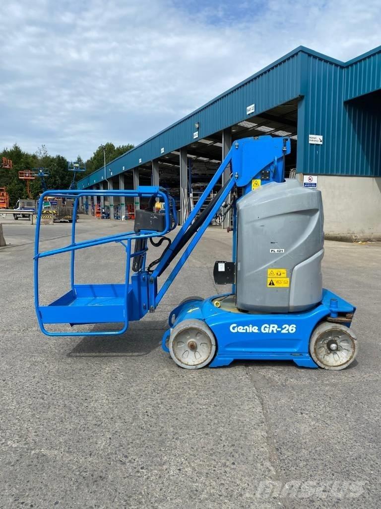 Genie GR 26 J 垂直昇降型リフト