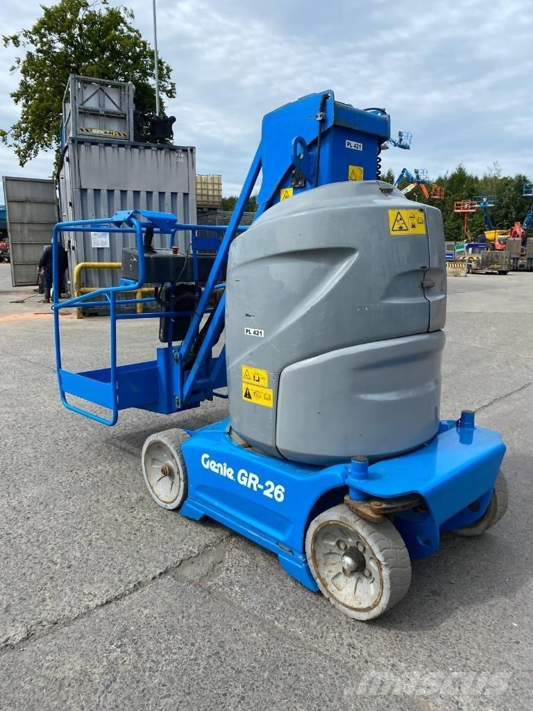 Genie GR 26 J 垂直昇降型リフト